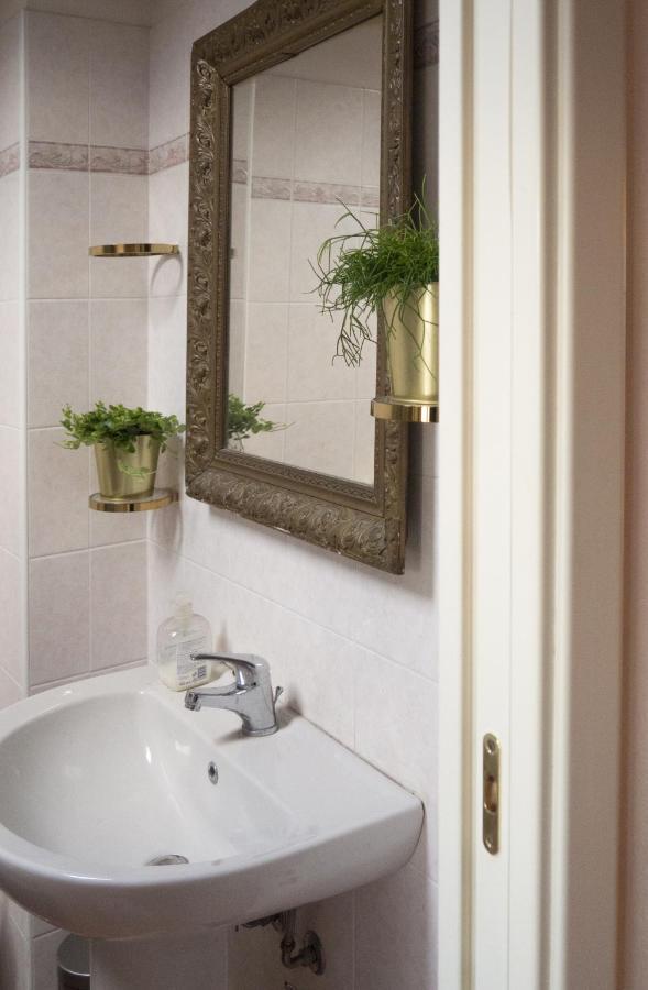 Suite Sul Fiume Parma Exterior photo